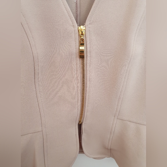 Forever 21 peplum blazer small cream color - Picture 2 of 3